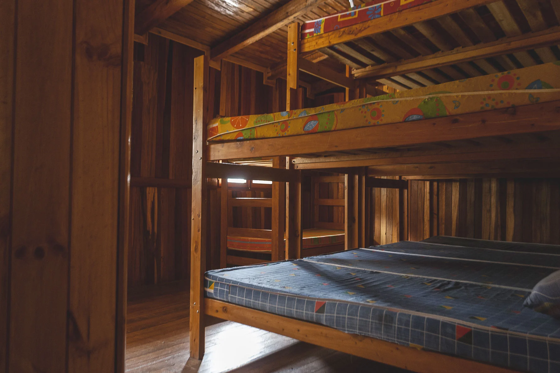 refugio_ishinca_peru_andes_hut_cordillera_blanca_1