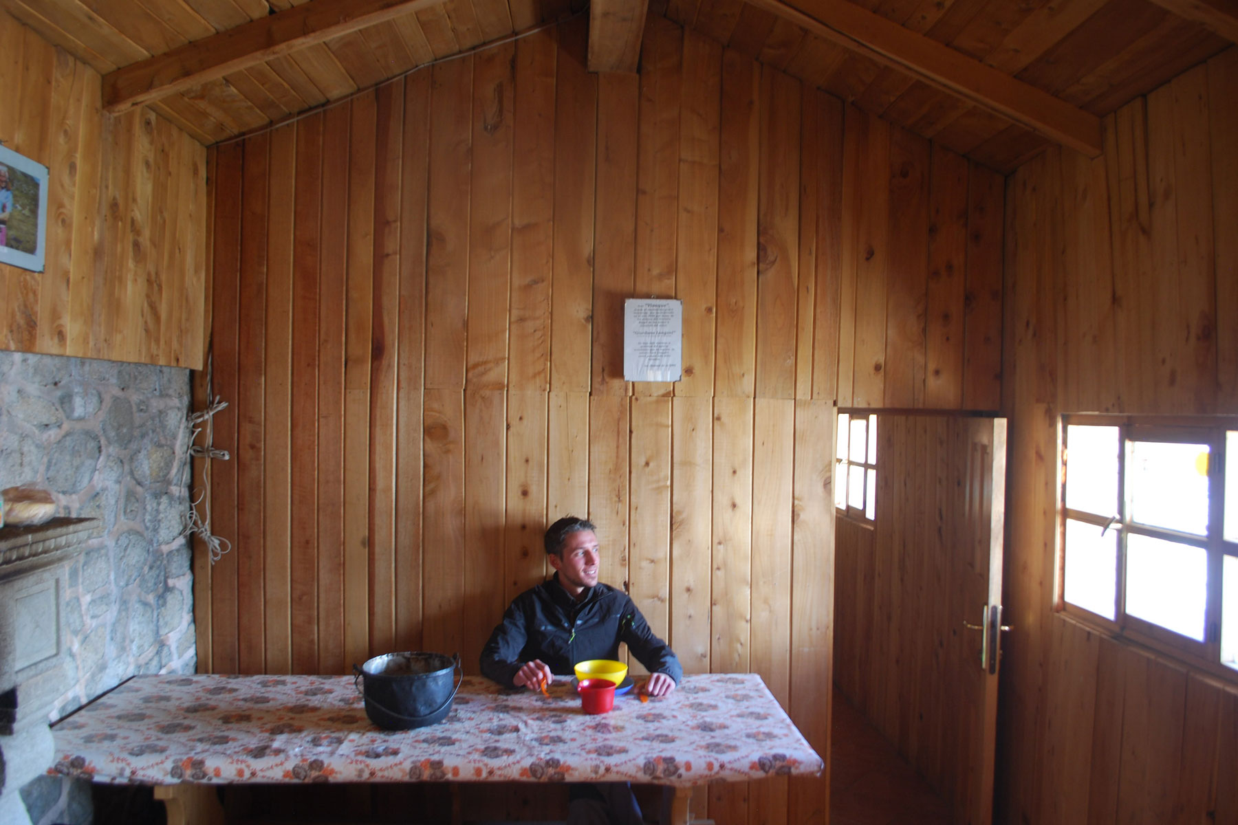 refugio_longoni_peru_andes_hut_cordillera_blanca_2