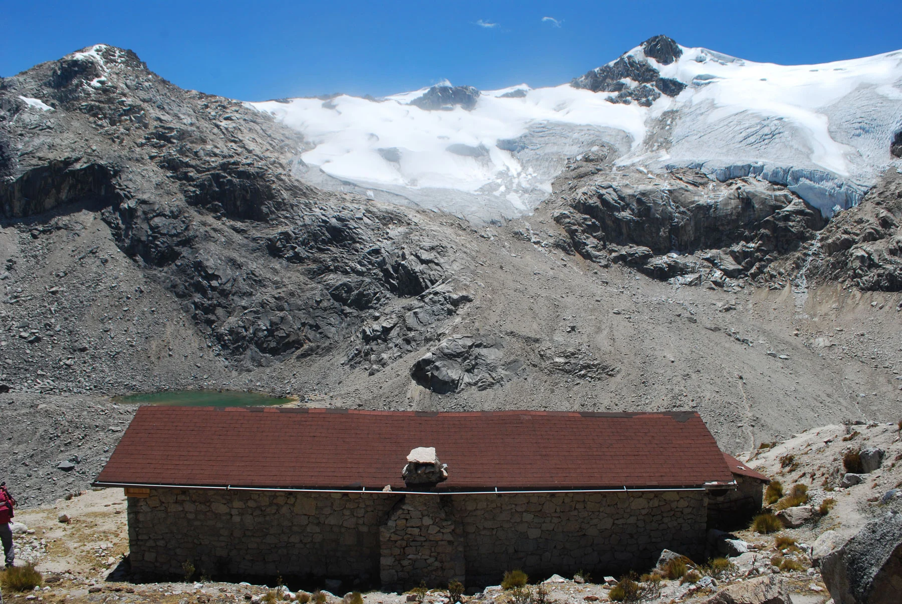refugio_longoni_peru_andes_hut_cordillera_blanca_6